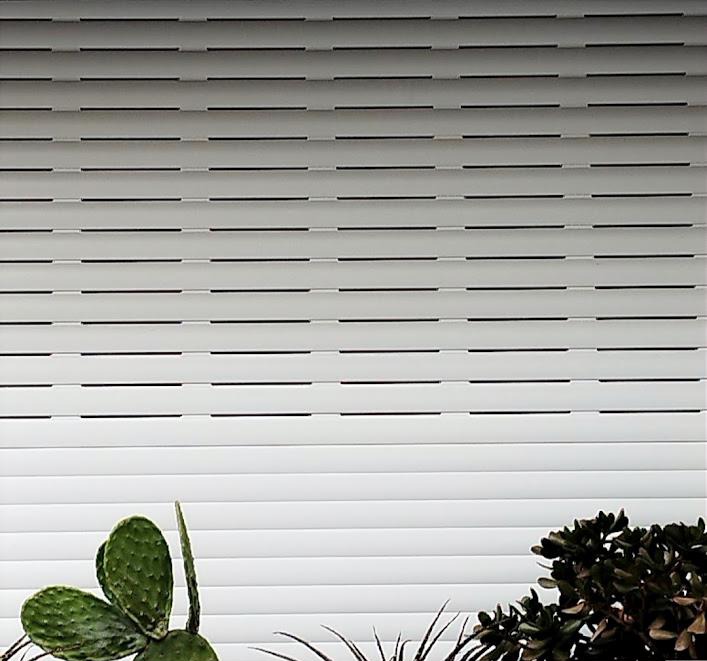 Tapparella aria luce asole larghe